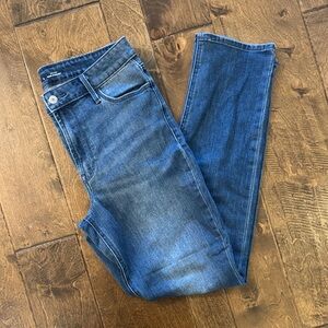 Old Navy Size 8 Women’s Classic Blue Denim Wow Straight Jeans High Rise